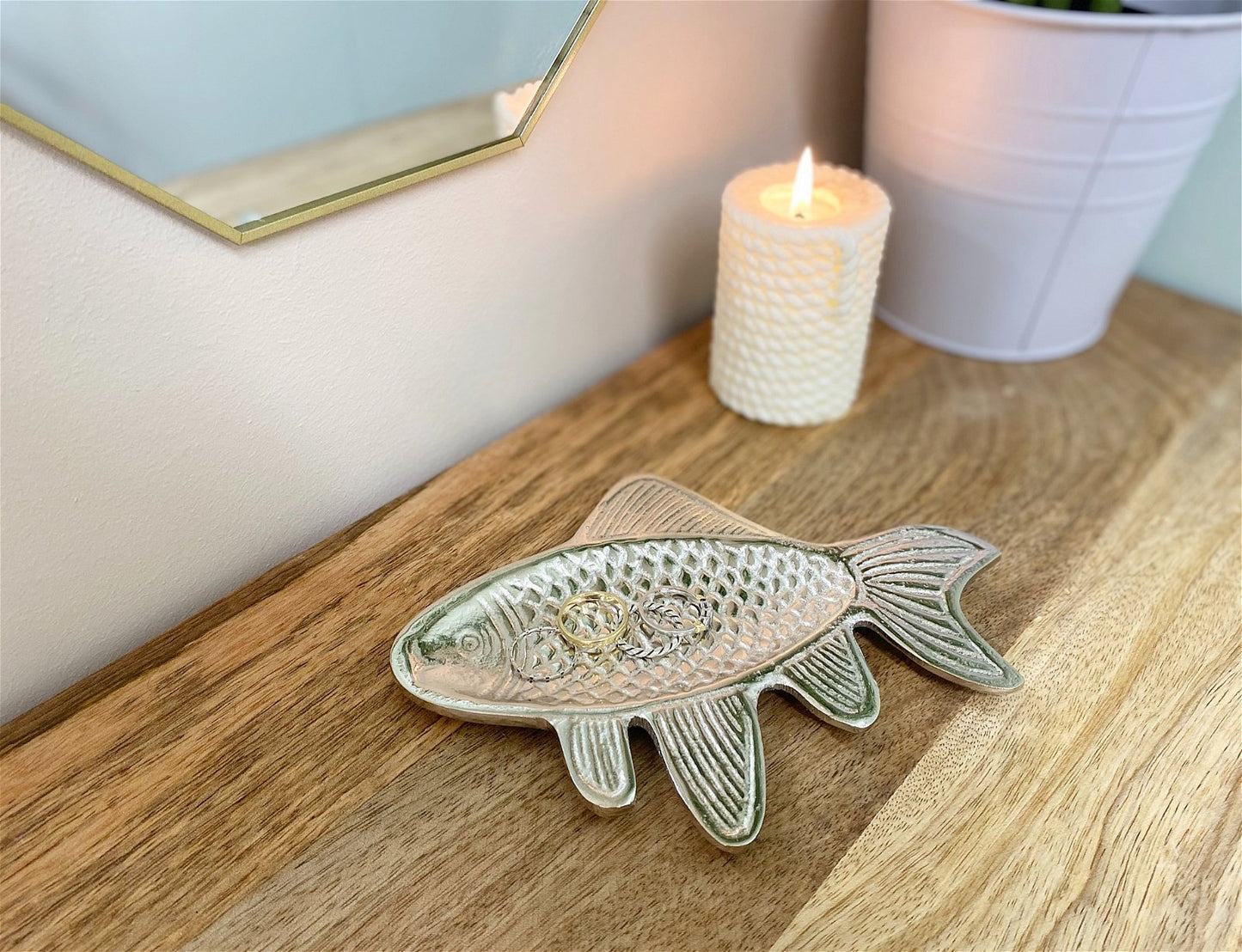 Silver Metal Fish Shape Tray 19cm S-FT0046