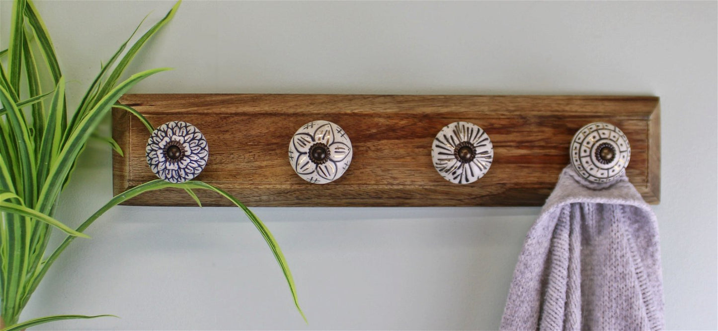 4 Single Ceramic Ivory Coat Hooks On Wooden Base S-HH5636