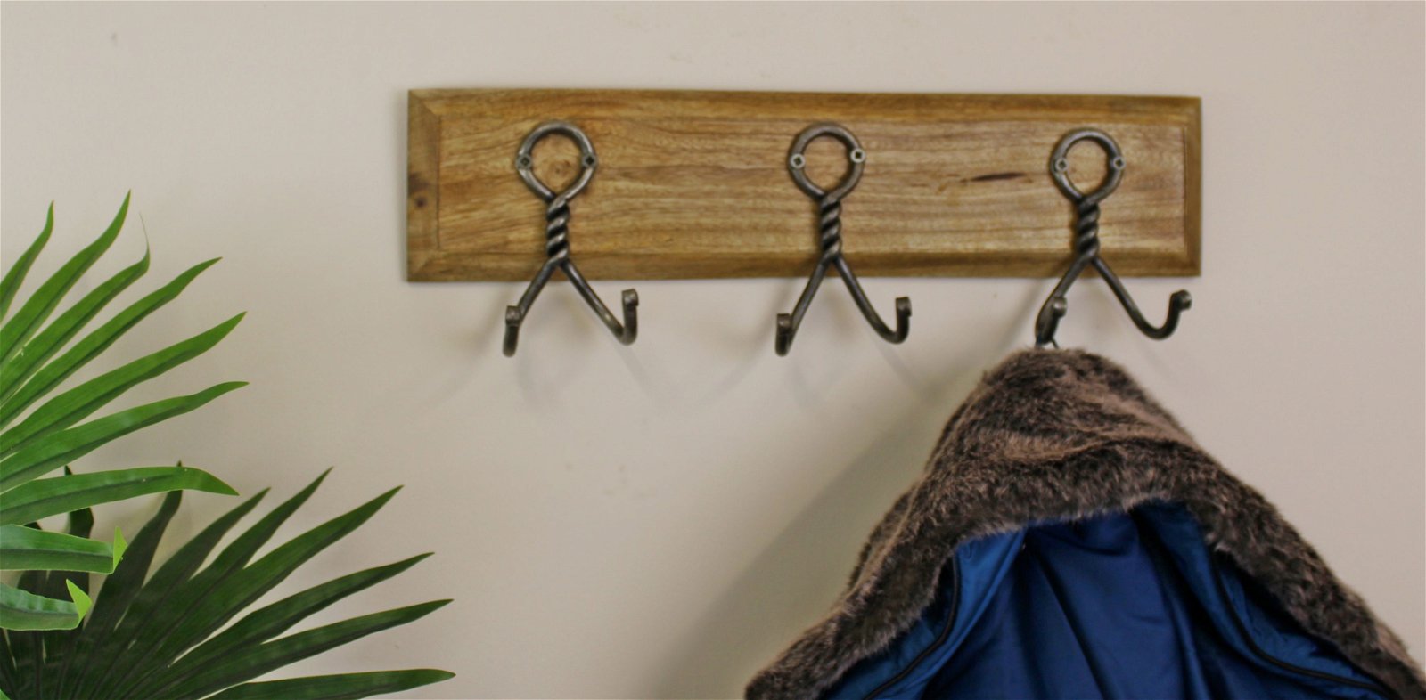 3 Piece Double Metal Hooks On Wooden Base S-HH5666