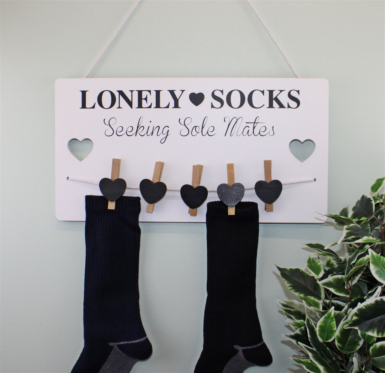 Hanging Lonely Sock Plaque 40x21cm S-KG0389