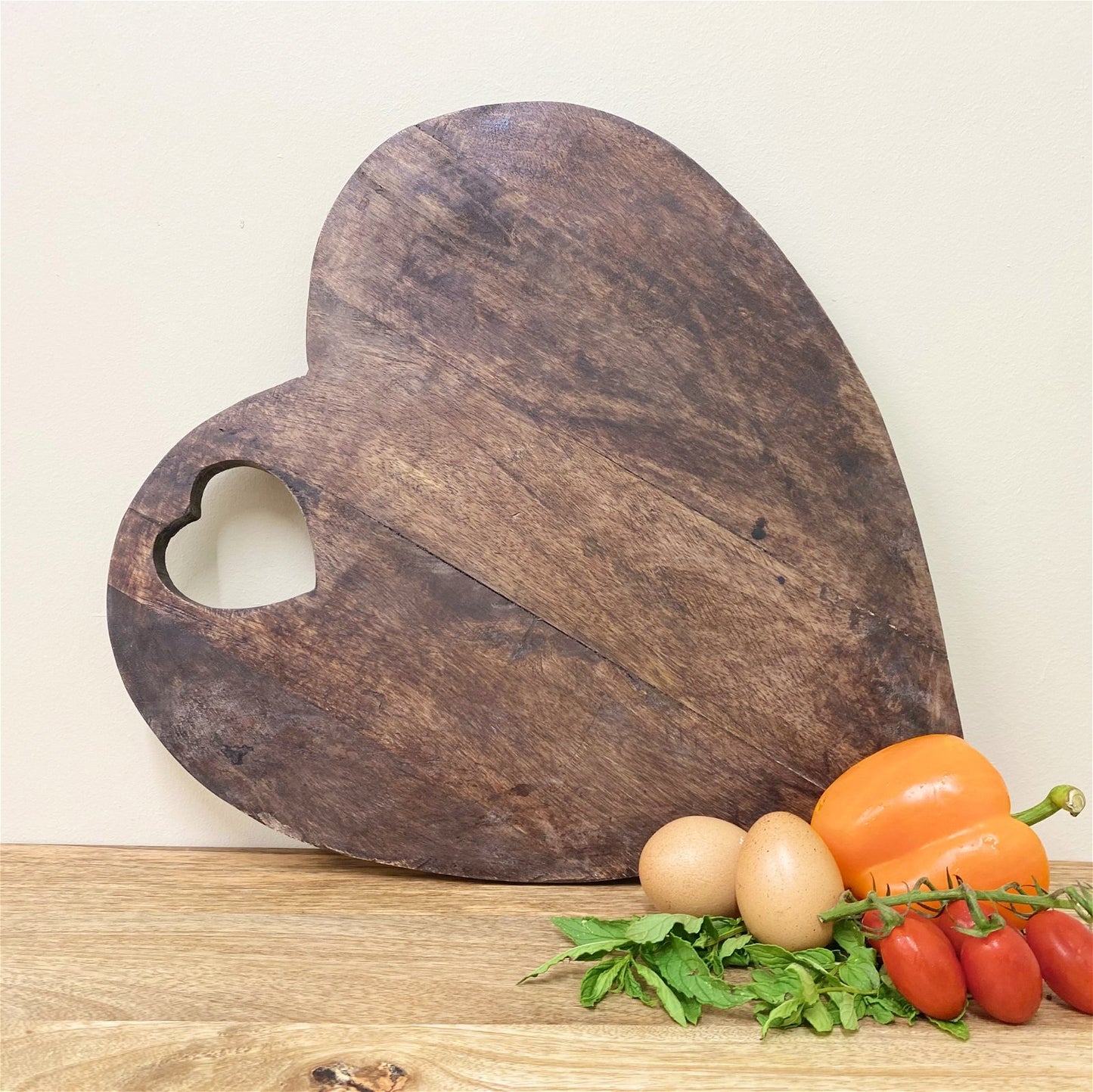 Heart Shaped Wooden Chopping Board 40cm S-KG0420