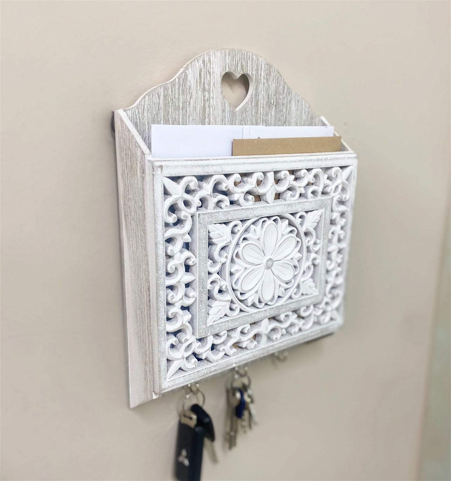 Grey Wooden 3 Hook Key Holder With Cutout Pattern Shelf S-KG1062