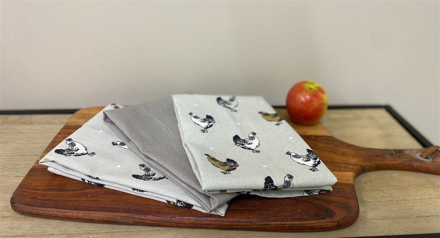 Pack of Three Tea Towels With A Chicken Print Design S-KG1081