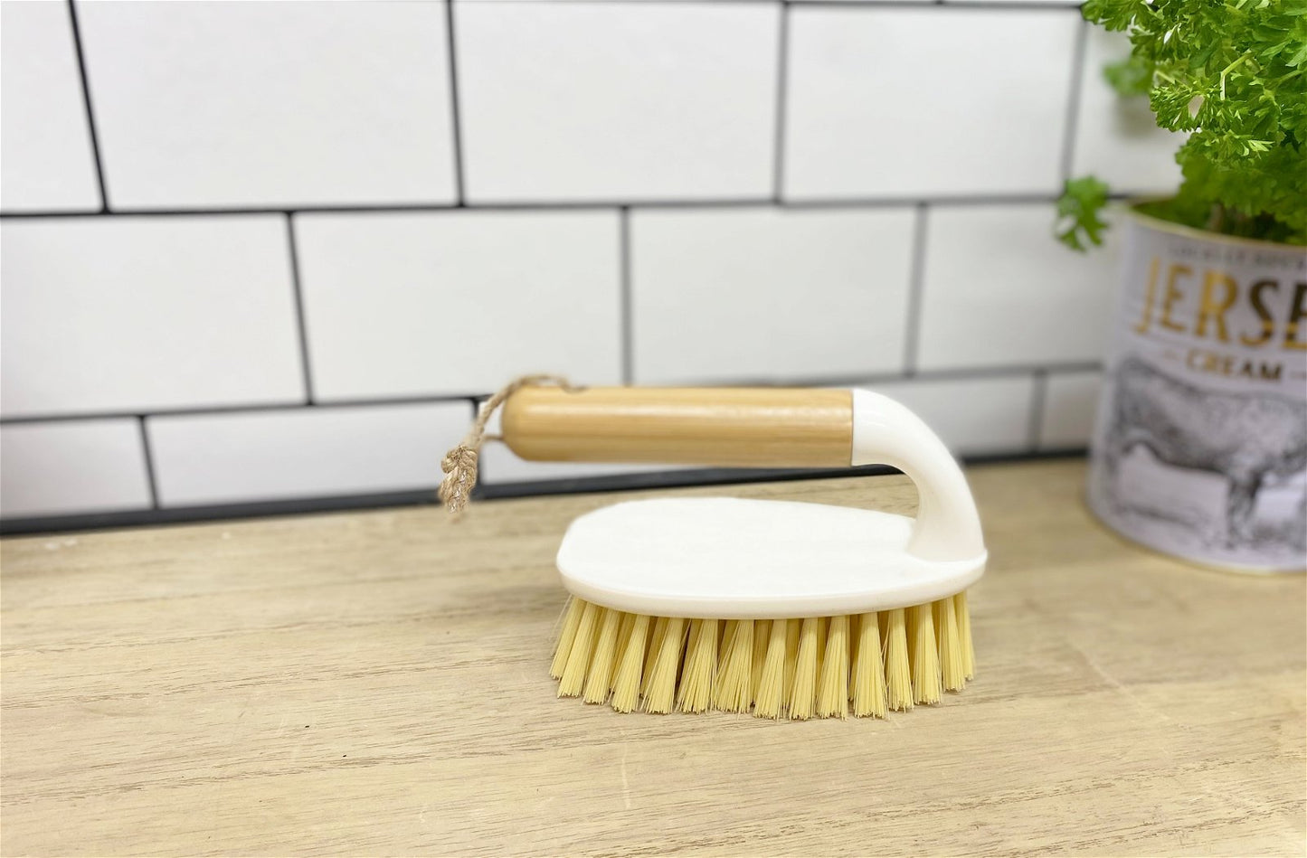 Cream Scrubbing Brush with Bamboo Wooden Handle S-KG2031