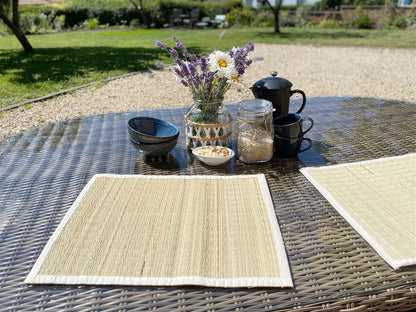 Set of Four Woven Grass Place Mats S-KG3053