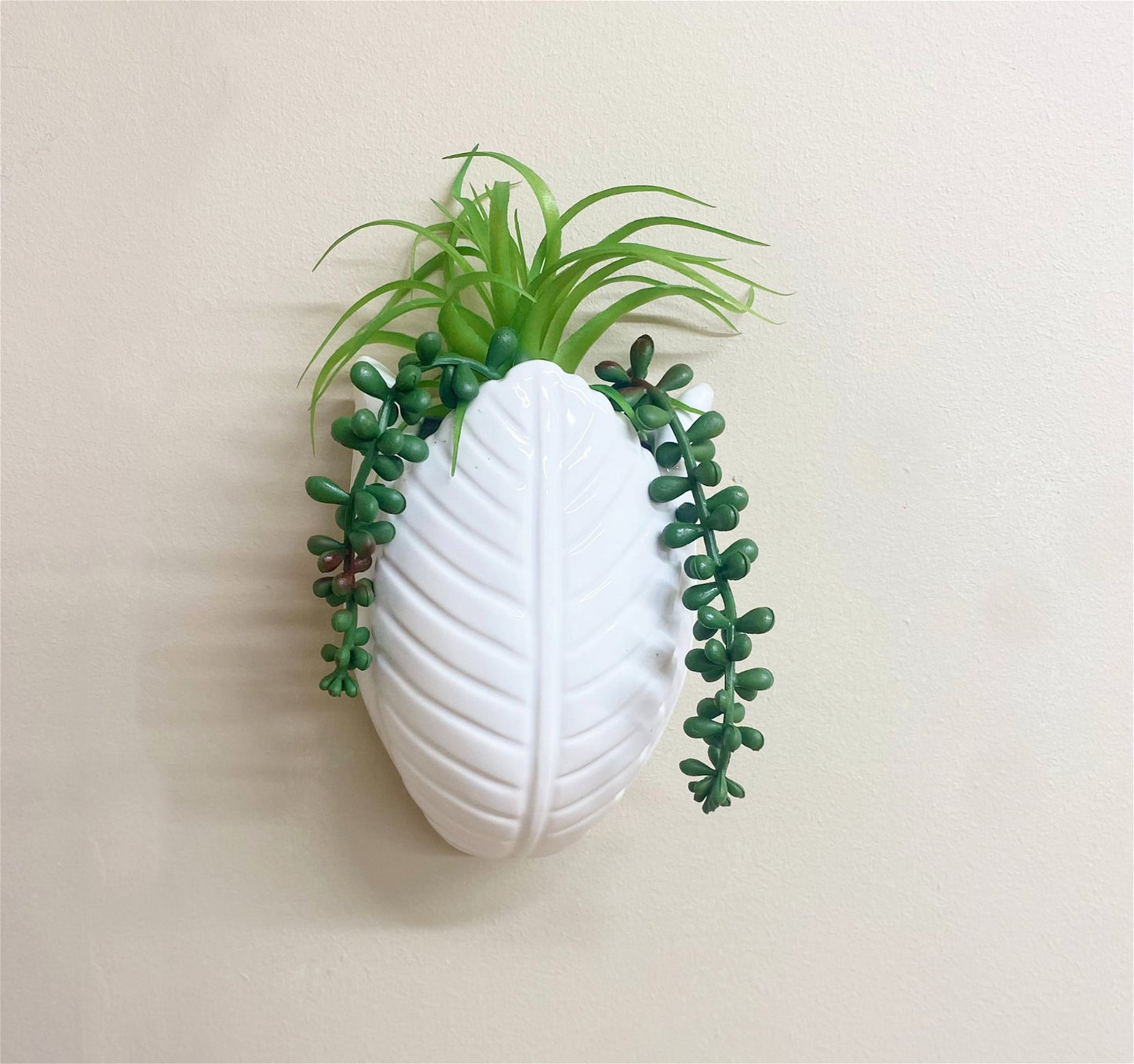 Faux Succulents in Wall Planter S-NI1035