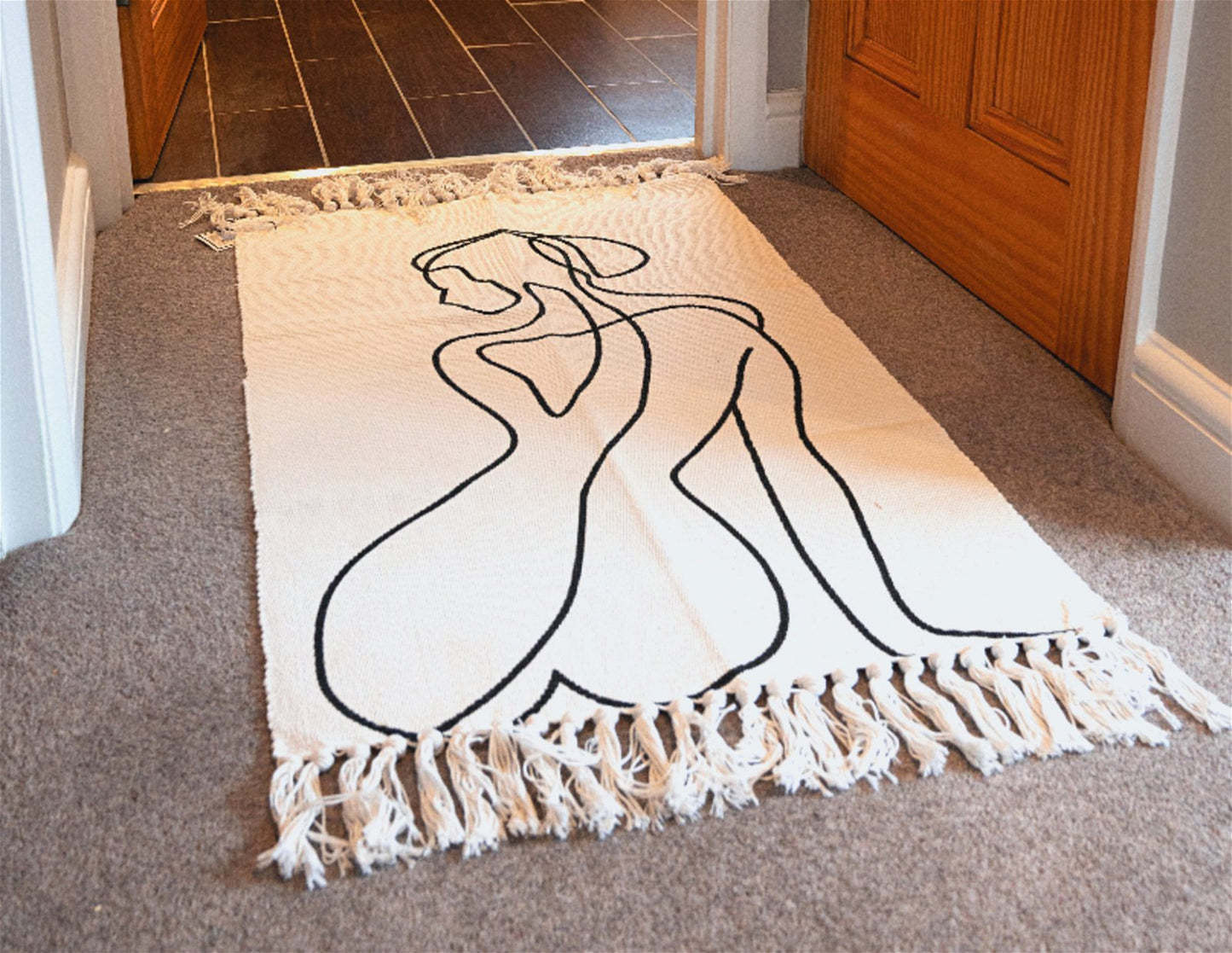 Set of 2 Silhouette Women Design White Rugs S-WO0038